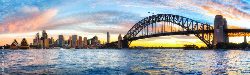 Naklejka premium Syd Kir Clouds Wide pan low