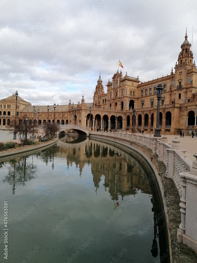 Fototapeta premium The stunning architecture and details with mosaics and arches from the Real Alcazar Palace (City of Dorne from Game of Thrones) in Sevilla, Spain