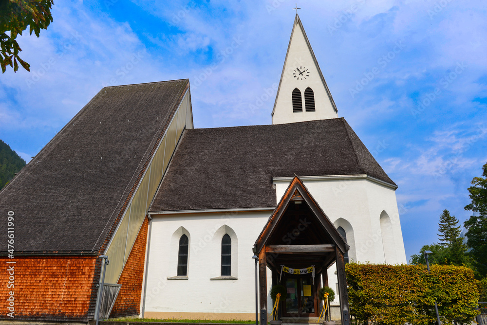 Fototapeta premium Katholische Pfarrkirche in Brand/Vorarlberg