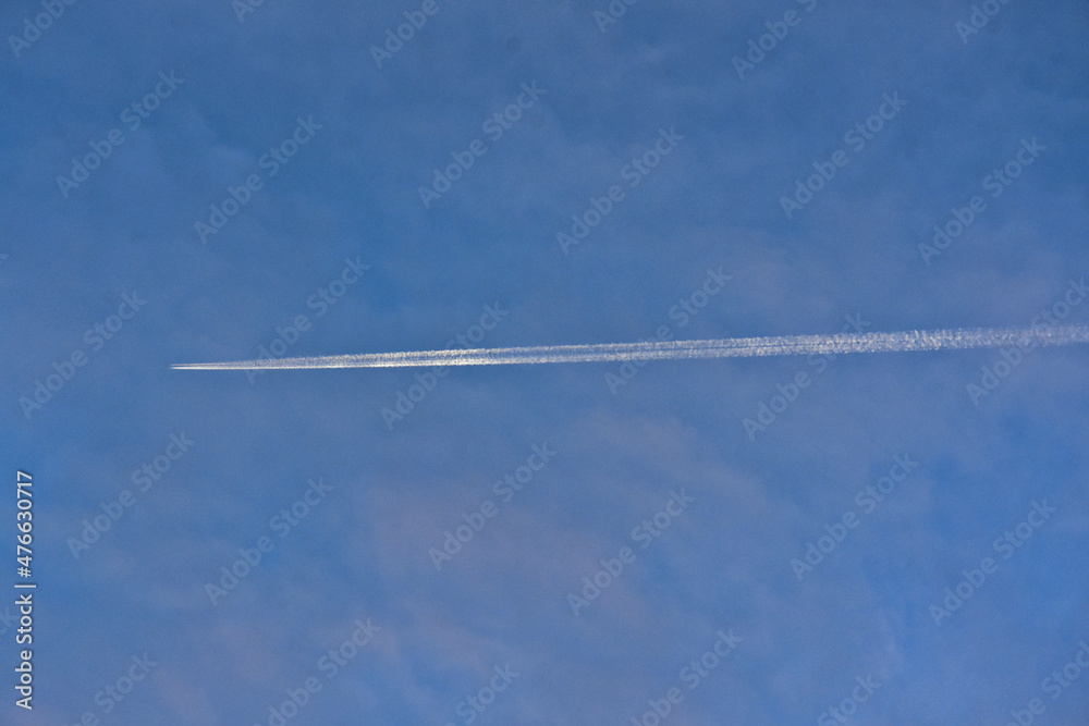 Airplane on the sky - obrazy, fototapety, plakaty 