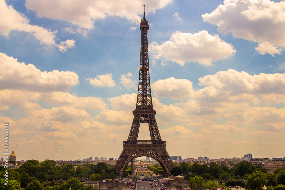 Blick auf den Eiffelturm vom Musée national de la Marine aus