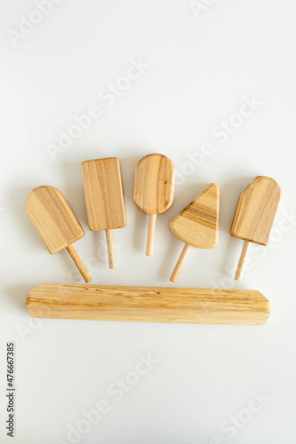 Wooden plastic free toy ice creame for crunching
