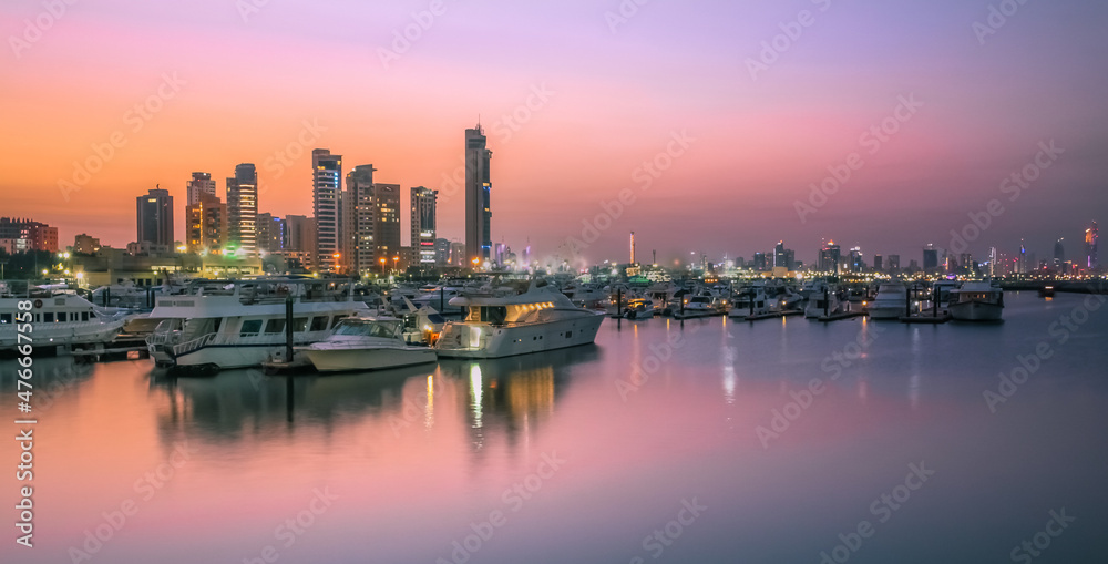 Fototapeta premium KUWAIT - Kuwait harbour