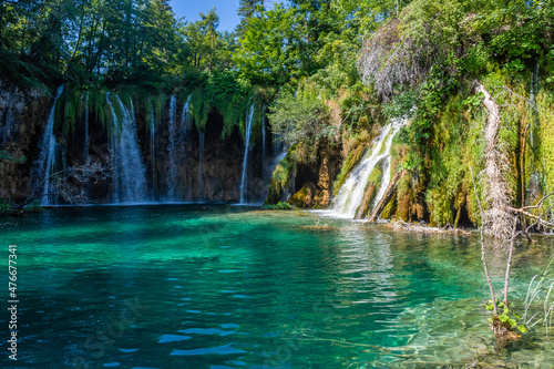 Waterfalll in Plitvice Lakes, Croatia © Stefano Zaccaria