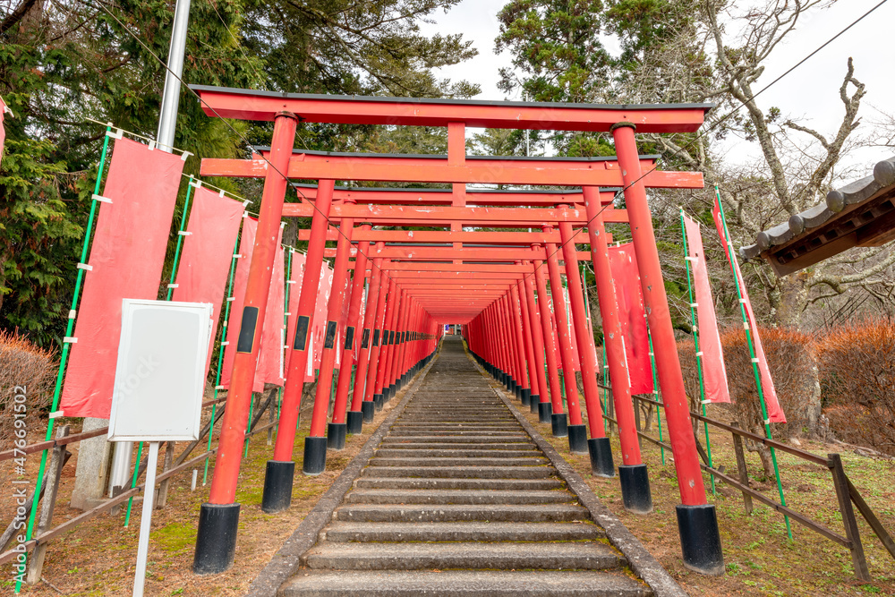 Torii (Shinto gate) of Makekirai shrine in Tamba-Sasayama city in Hyogo, Japan Torii (Shinto gate) of Makekirai shrine in Tamba-Sasayama city in Hyogo, Japan