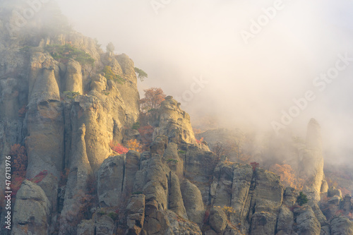 Autumn photos of the Crimean peninsula, fog of Mount Demerdzhi, evaporation of water from the Black Sea, sunset sunrises. product of the power of nature: wind rains and earthquakes. photo