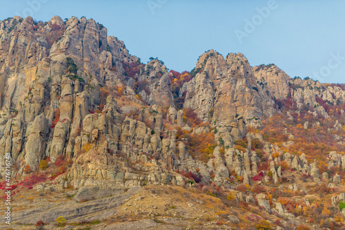 Autumn photos of the Crimean peninsula, Mount Demerdzhi, the famous Crimean landmark. This place is interesting for unusual extracts that give rise to the forces of nature: wind, rains and earthquakes