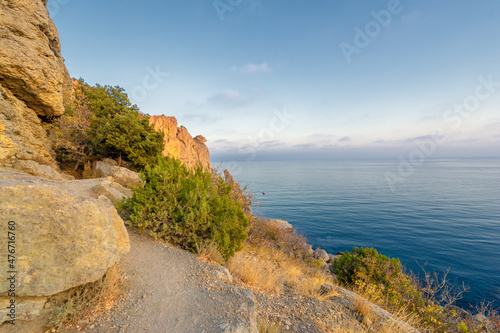 Photos of the Crimean peninsula. The Golitsyn trail originates on the southwestern shore of Green Bay. The trail was erected by order of Prince Golitsyn upon the arrival of Tsar Nicholas II