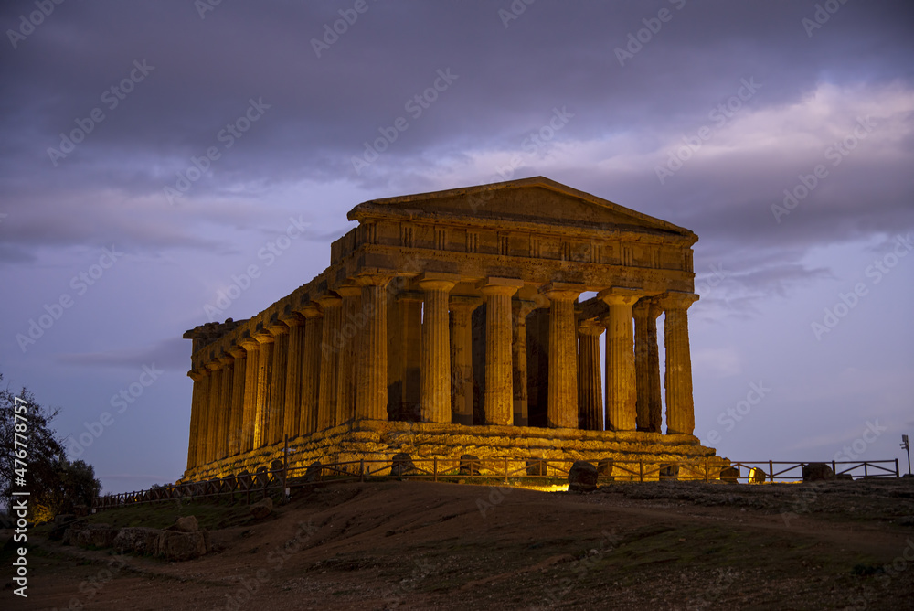 Valley of Temples, Temple of Concordia at sunset, Agrigento, Sicily. Italy