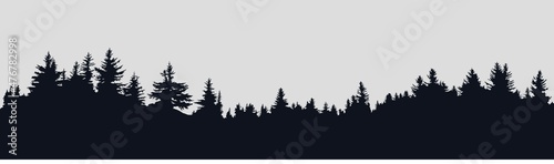 Fotografia Panorama evergreen pine forest silhouette