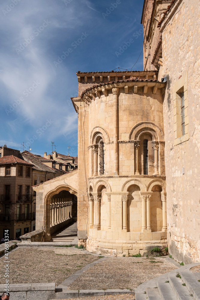Fachada de la catedral de Segovia, España 