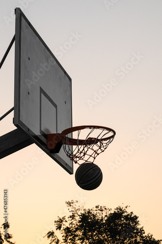 Urban Basketball Playground in the evening © Mohamed Gabr