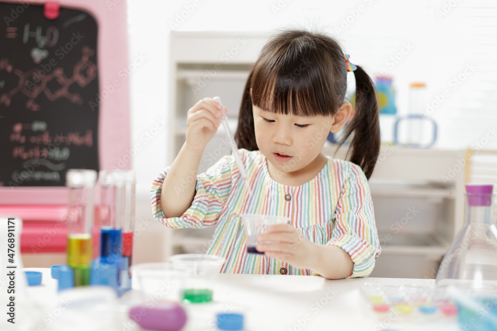 young girl play science experiments for homeschooling young girl play science experiments for homeschooling