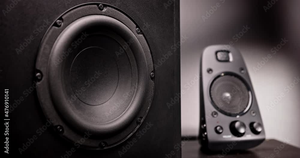 Turning off speakers with subwoofer starting turning off Turning off speakers with subwoofer starting turning off