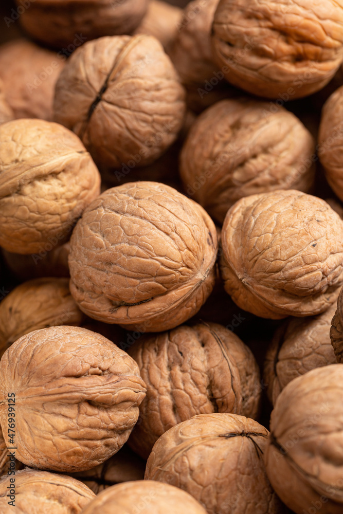 There were walnuts in abundance on the table There were walnuts in abundance on the table