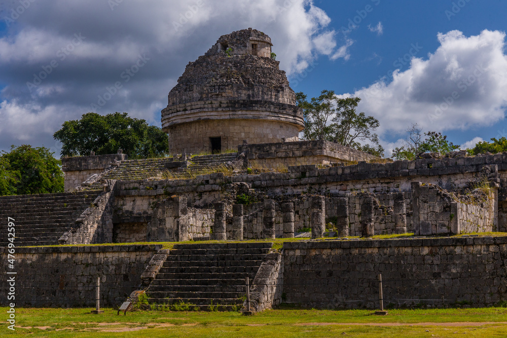 Mayan observatory at Chichen Itza, Mexico Mayan observatory at Chichen Itza, Mexico