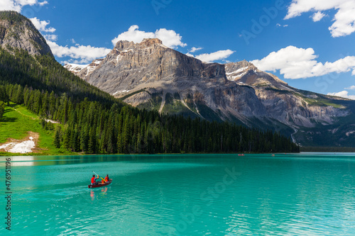 Emerald Lake in the Yoho National Park canada © Pavel