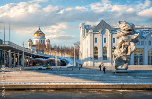 Cathedral of Christ the Savior and the Clay monument No. 4 in Moscow photo