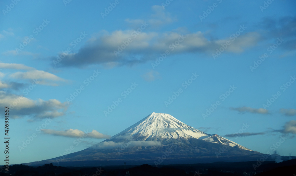 Fototapeta premium 早朝の富士山