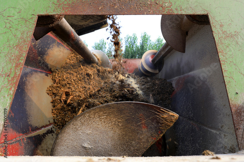 Obraz na płótnie The feed mixer in the beef cattle farm is running, China w salonie