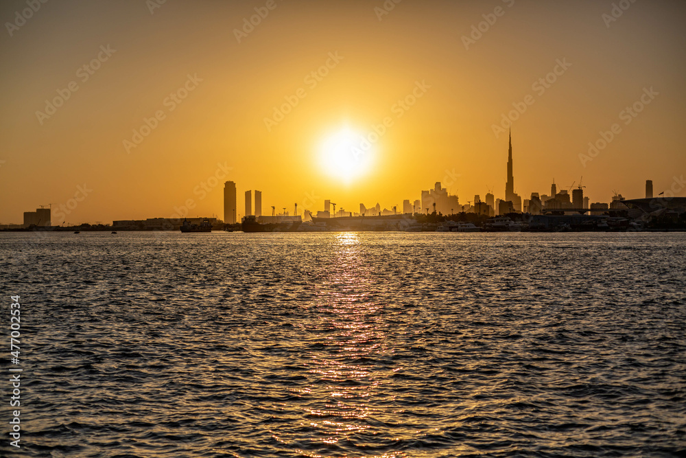 Obraz premium Dubai Skyline at sunset