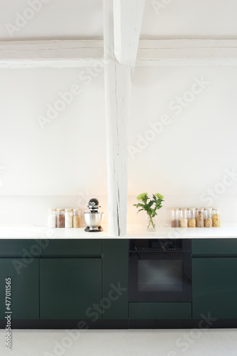 Simple black and white open kitchen