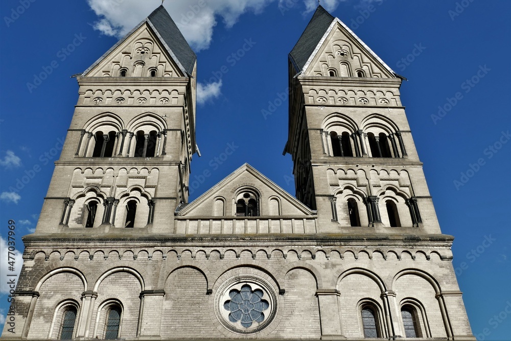 Türme Mariendom / Maria-Himmelfahrt-Kirche in Andernach am Rhein