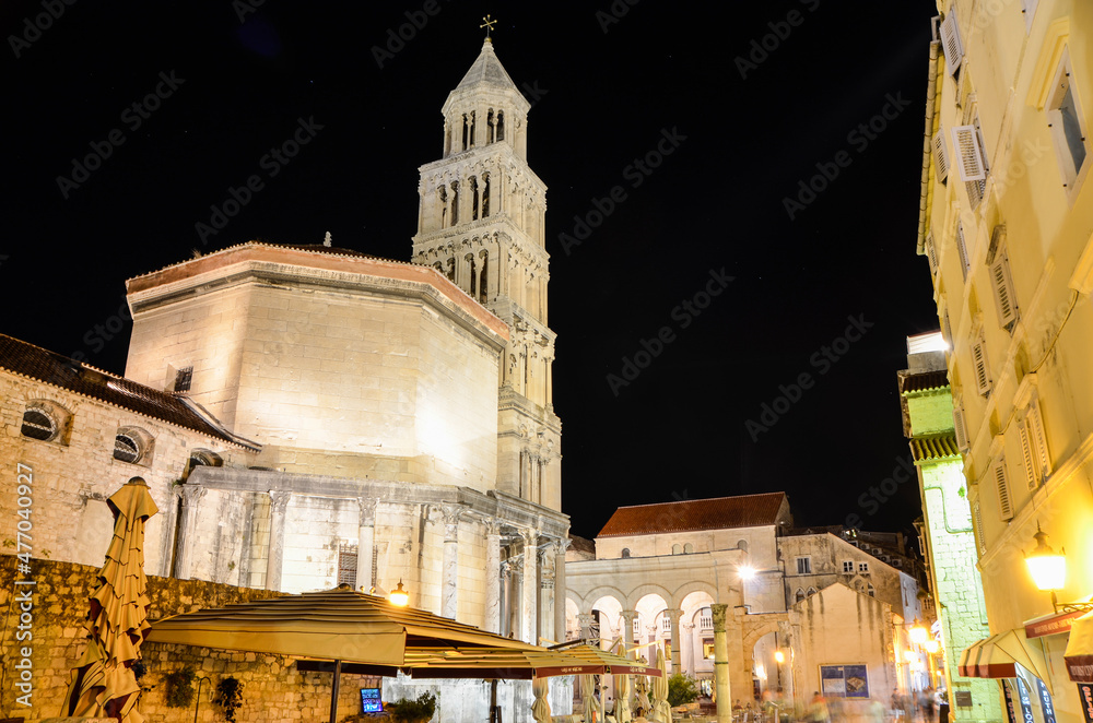 Fotografie Cathedral Saint Domnius Night Peristyle Square Split Croatia