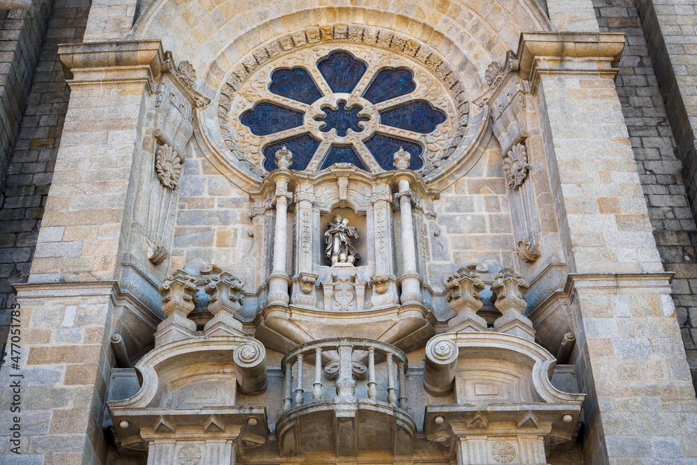 Rose window and ornaments of the cathedral of Porto