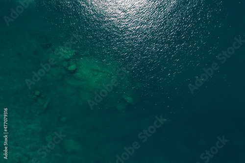 Sea surface aerial view, Bird eye view photo of seafoam waves, and water surface texture Fototapet