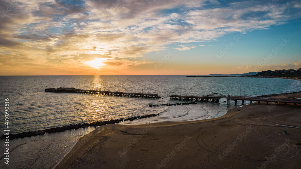 Obraz premium Aerial View at Sunset of the Allies Pier of Landing in Gela City, Caltanissetta, Sicily, Italy, Europe