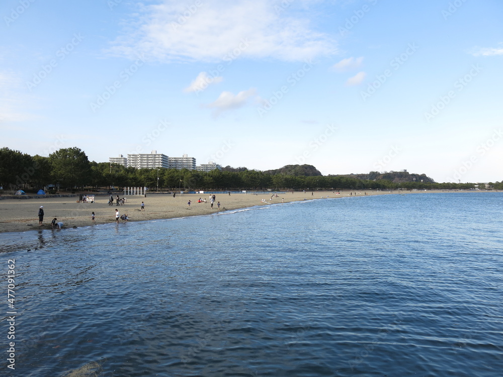 横浜市金沢区の海の公園（砂浜）