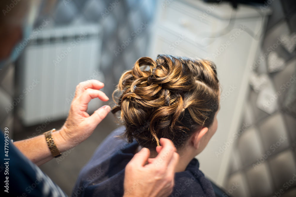 Naklejka premium Coiffure de mariage