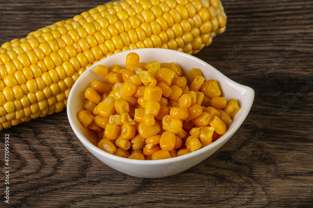 Sweet yellow corn in the bowl Sweet yellow corn in the bowl