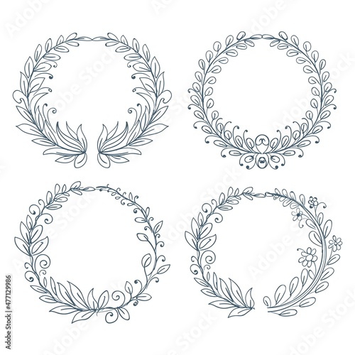 Hand drawn circular ornaments floral frame set design