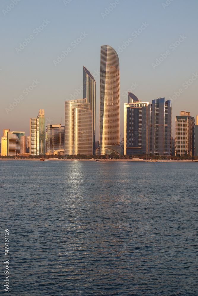 Fototapeta premium Abu dhabi Emirate skyline near corniche