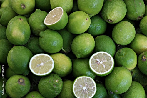 Fototapeta Naklejka Na Ścianę i Meble -  Italy, Sicily Island: Citrus fruits at the market.