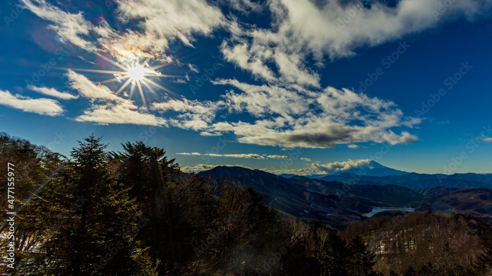 大菩薩嶺登山　冬　富士山と彩雲