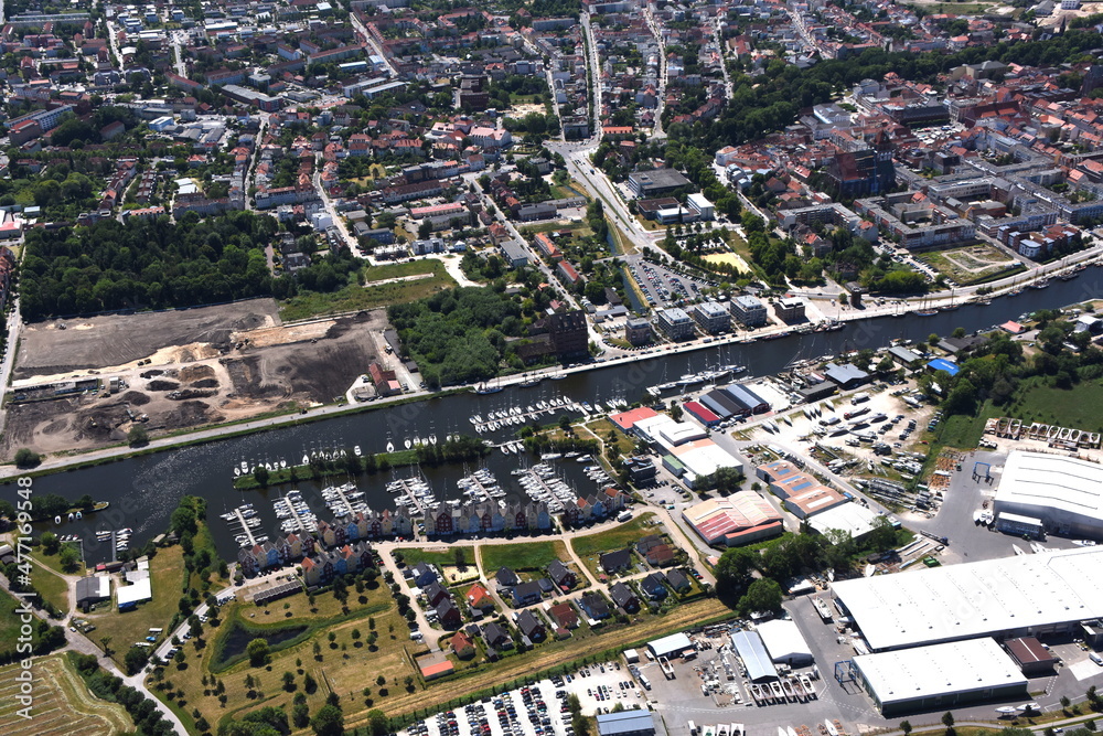 Greifswald, Ferienhäuser im Museumshafen 2016