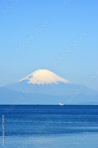 富士山と海 © inubi