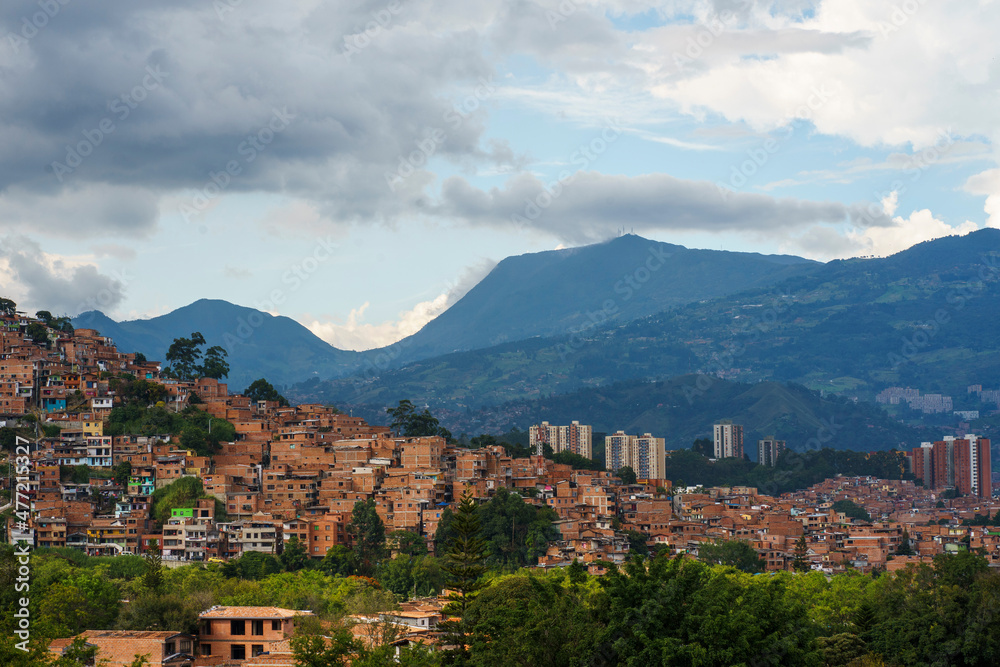 houses in Medellin's Mountain