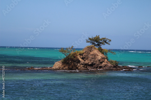 island in the sea