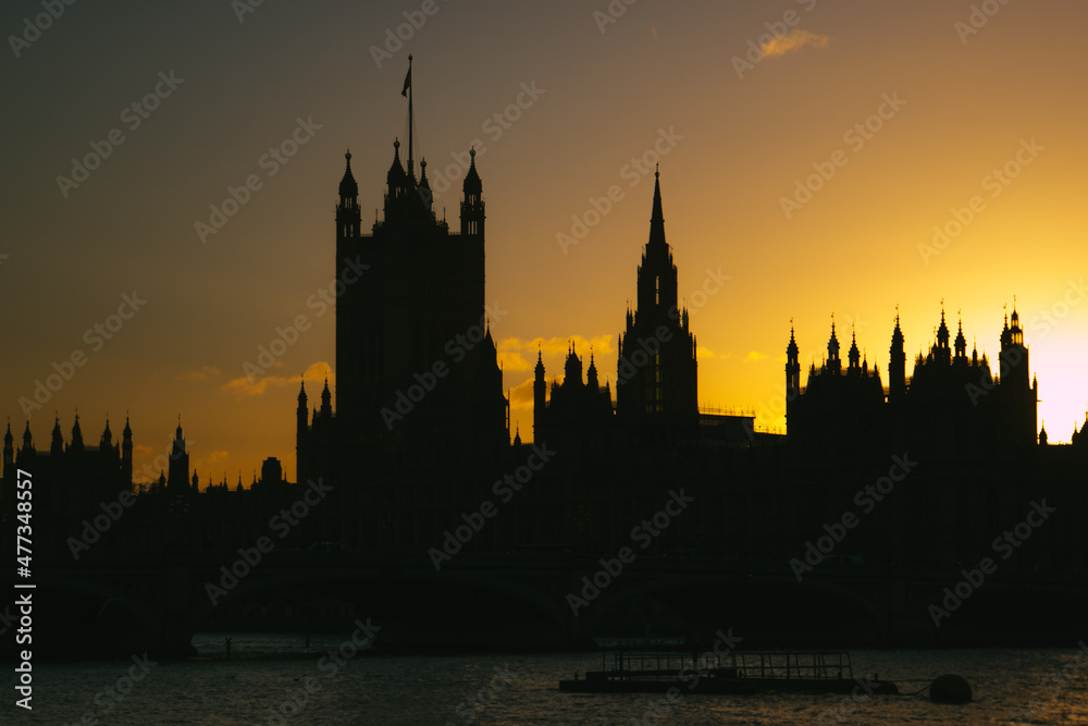 London parlament of the sunset