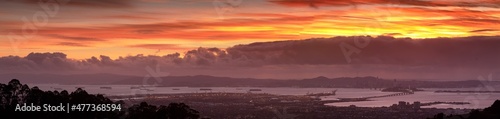 Fotografie, Obraz Sunset over San Francisco Bay Area Panorama via Grizzly Peak in Berkeley Hills
