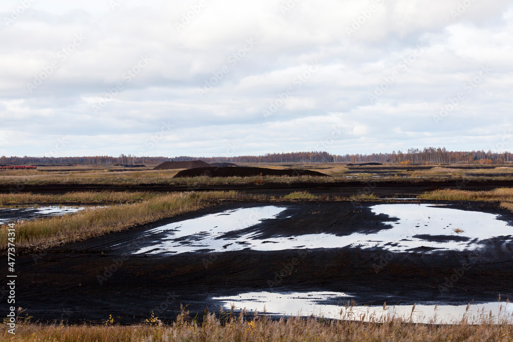 territory for peat extraction in the autumn season