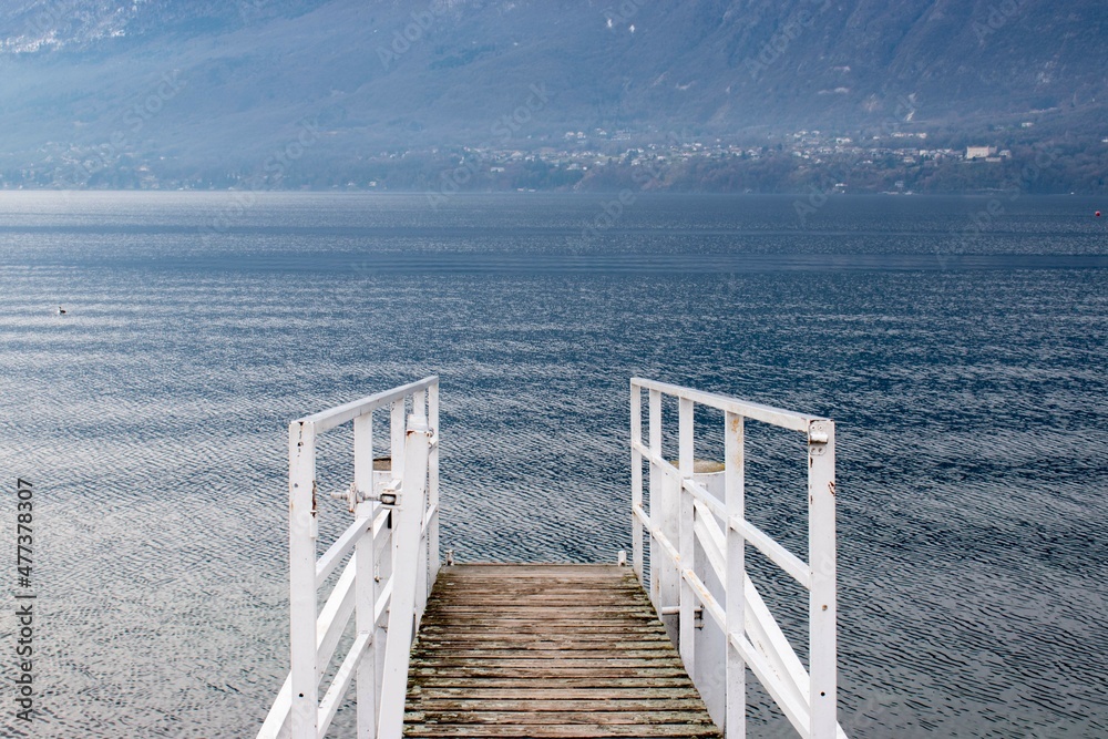 Ponton - Lac du Bourget (Savoie - France)