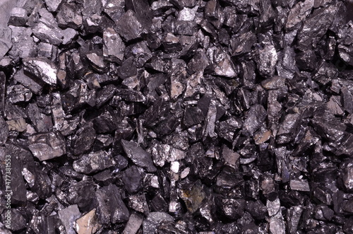 Wet coal, fine fraction anthracite with low ash content.