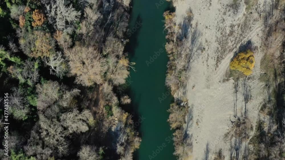 survol du pont du diable près de saint Guilhem le désert en Occitanie dans le sud de la France