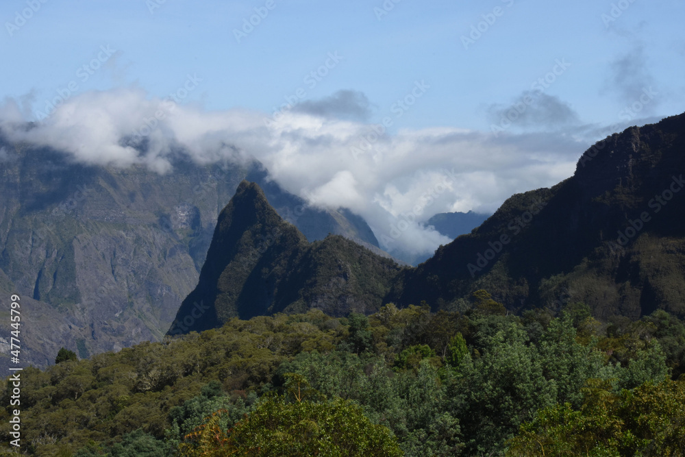 Piton des Calumets, cirque de Mafate, île de la Réunion, Océan Indien