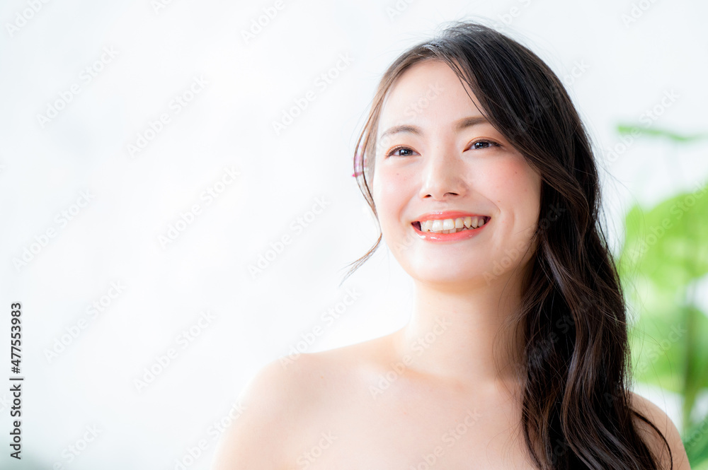 肌も美しい女性のイメージ 左にコピースペースあり 肌も美しい女性のイメージ 左にコピースペースあり